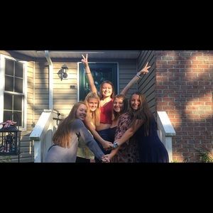 Meet your Posher, Ashley